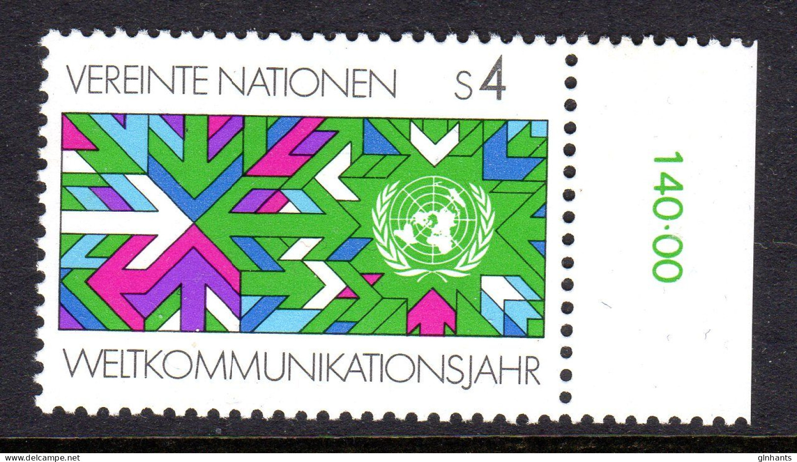 UNITED NATIONS VIENNA - 1983 WORLD COMMUNICATIONS YEAR STAMP FINE MNH ** SG V29 - Neufs