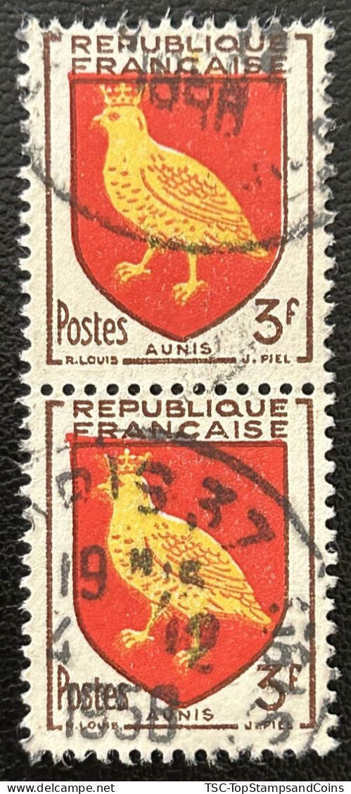 FRA1004Ux2v3 - Armoiries De Provinces (VII) - Aunis - Pair Of 3 F Used Stamps - 1954 - France YT 1004 - 1941-66 Escudos Y Blasones