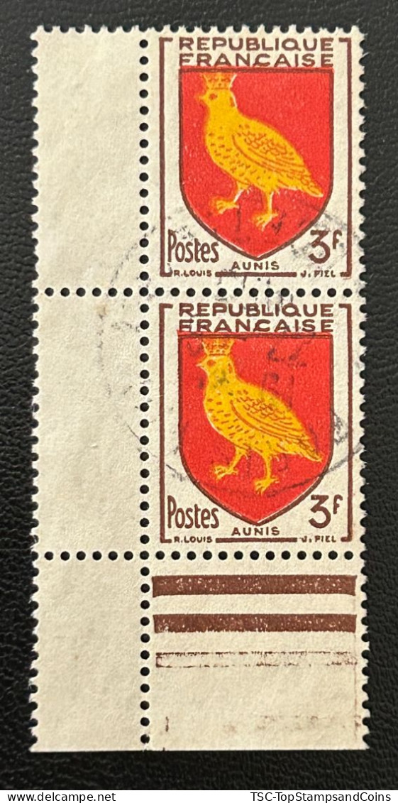 FRA1004Ux2v4 - Armoiries De Provinces (VII) - Aunis - Pair Of 3 F Used Stamps - 1954 - France YT 1004 - 1941-66 Escudos Y Blasones