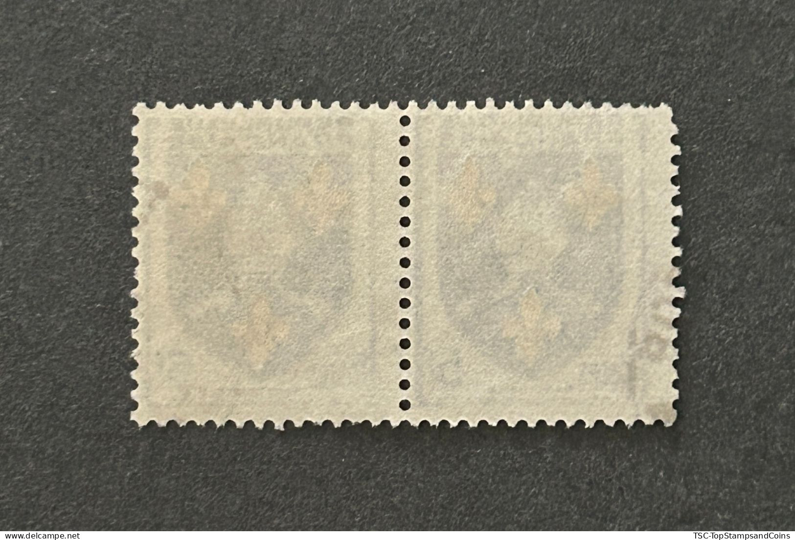 FRA1005Ux2h3 - Armoiries De Provinces (VII) - Saintonge - Pair Of 5 F Used Stamps - 1954 - France YT 1005 - 1941-66 Coat Of Arms And Heraldry