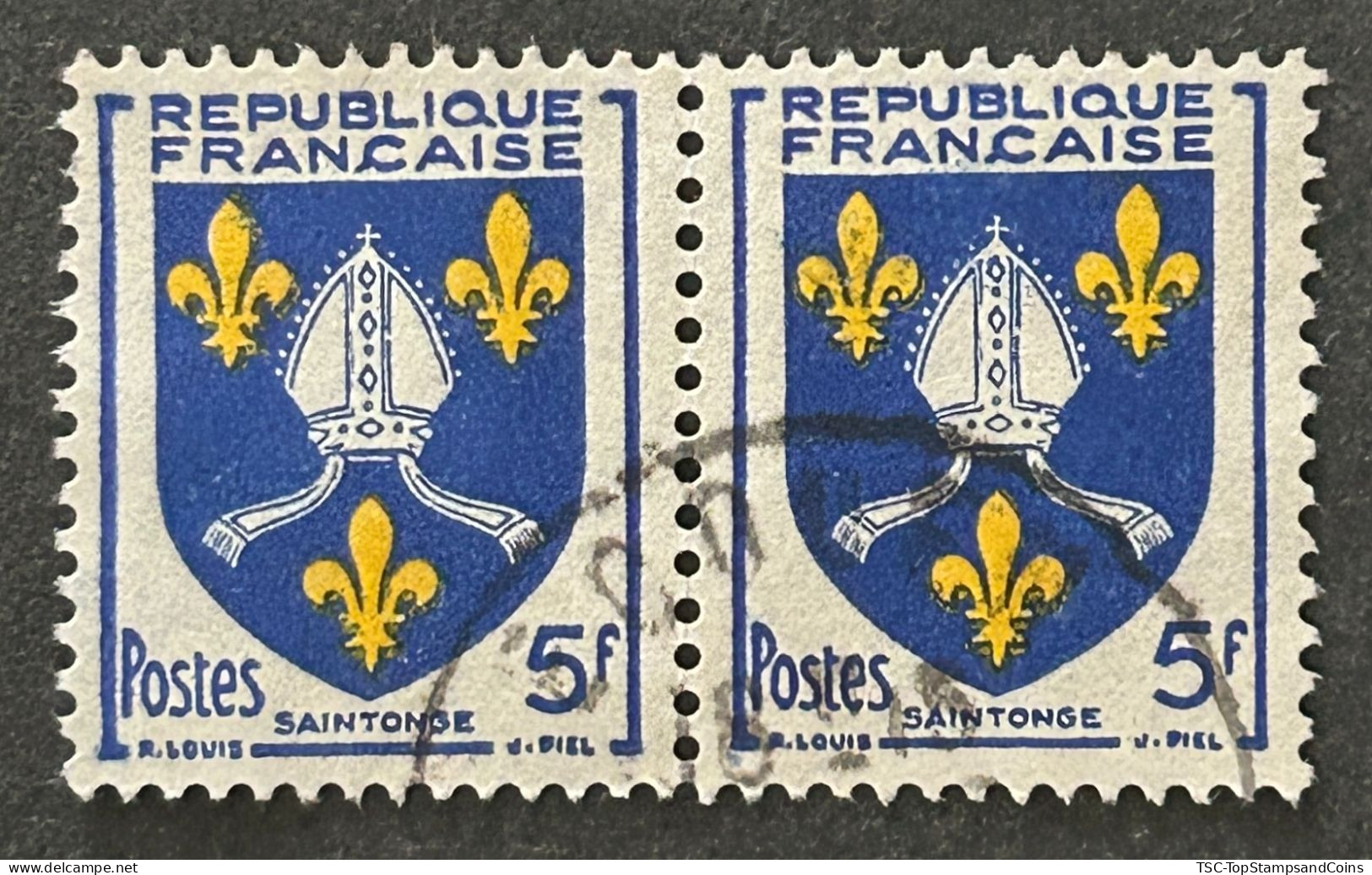 FRA1005Ux2h6 - Armoiries De Provinces (VII) - Saintonge - Pair Of 5 F Used Stamps - 1954 - France YT 1005 - 1941-66 Escudos Y Blasones