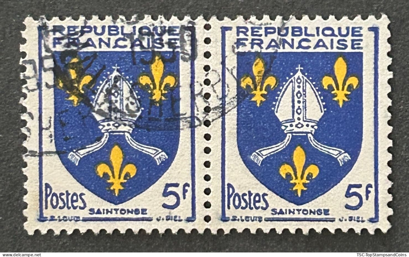 FRA1005Ux2h7 - Armoiries De Provinces (VII) - Saintonge - Pair Of 5 F Used Stamps - 1954 - France YT 1005 - 1941-66 Armoiries Et Blasons