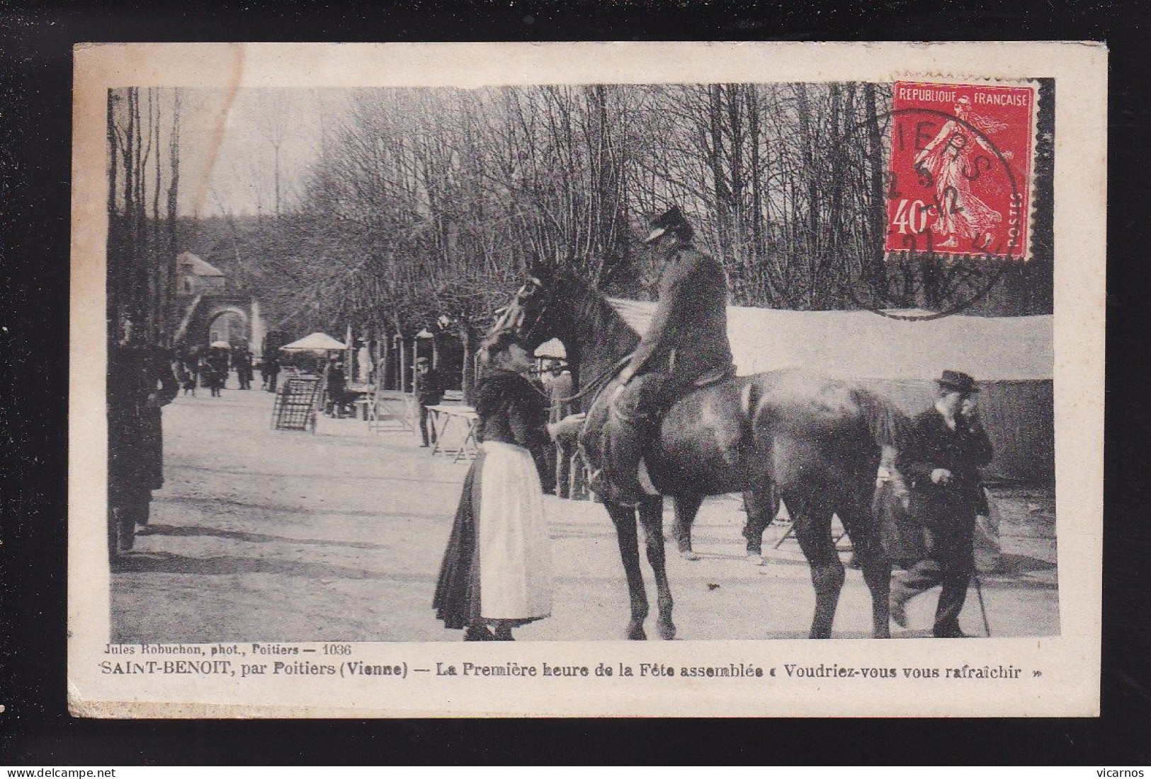 CP 86 SAINT BENOIT La Premiere Heure De La Fête Assemblée "Voudriez Vous Vous Rafraichir" - Saint Benoit