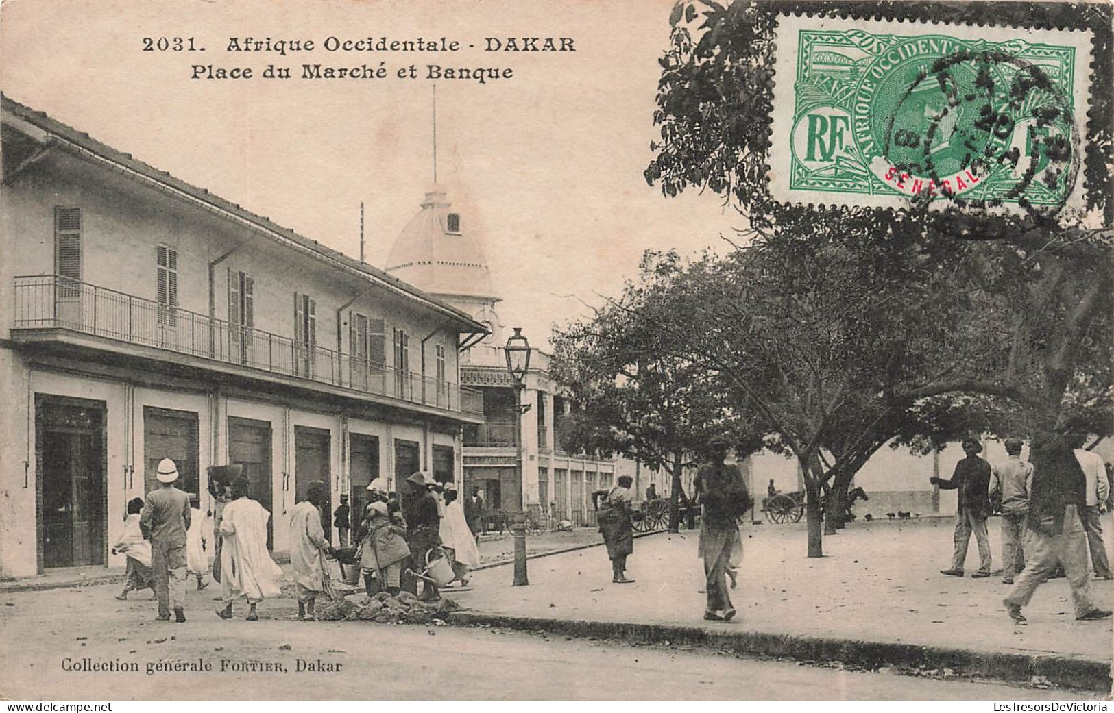 SENEGAL - Dakar - Afrique Occidentale - Place Du Marché Et Banque - Carte Postale Ancienne - Senegal