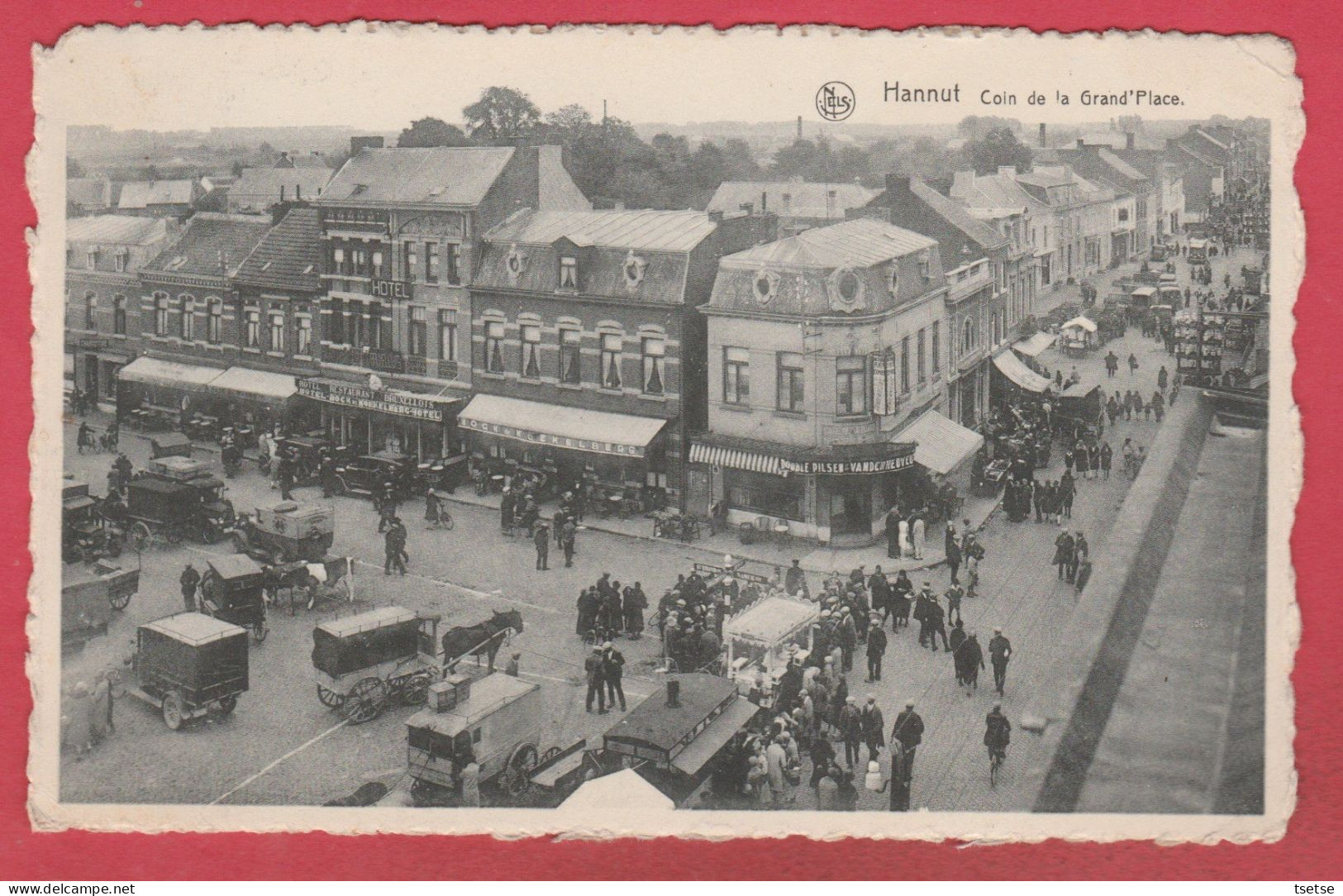 Hannut - Coin De La Grand'Place... Kermesse, Foire ( Voir Verso ) - Hannut