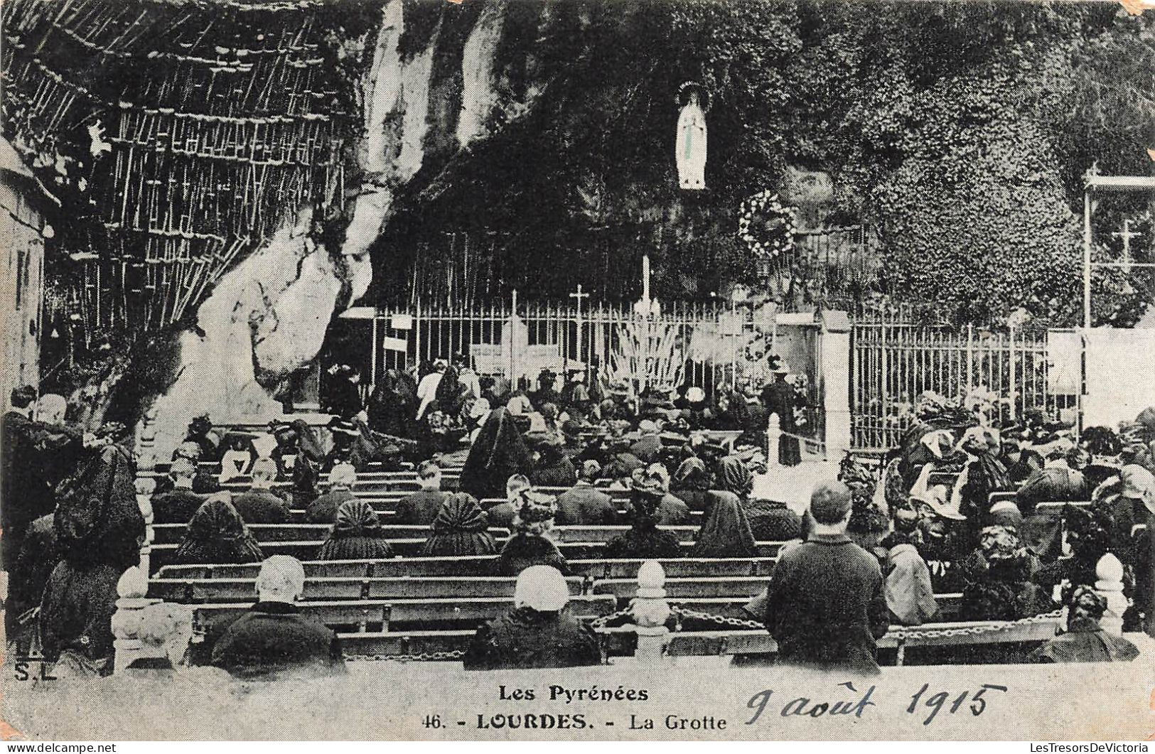 FRANCE - Lourdes - La Grotte - Pélérins Et Fidèles - Animé - Carte Postale Ancienne - Lourdes