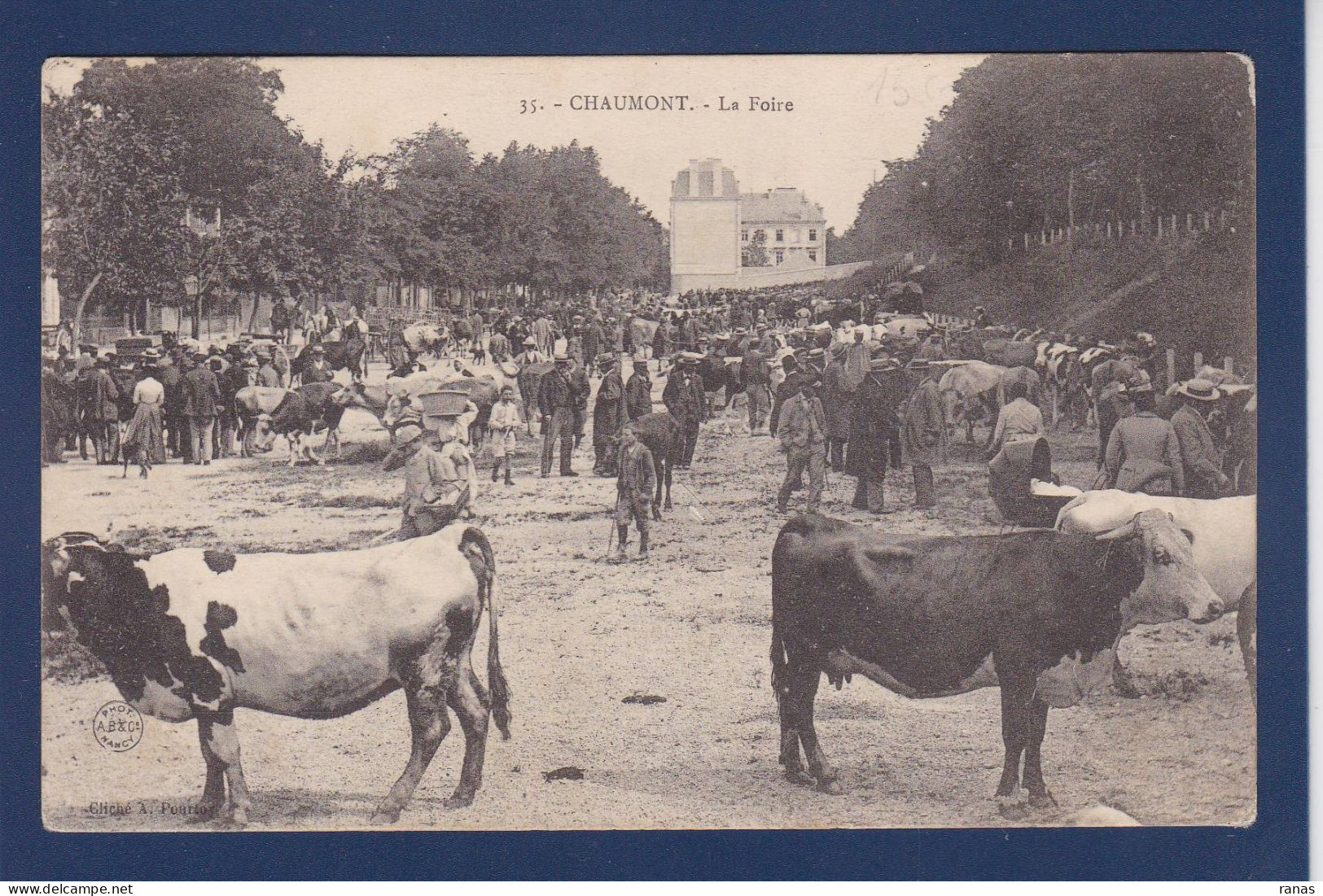 CPA [52] Haute Marne > Chaumont Marché Foire Non Circulé - Chaumont