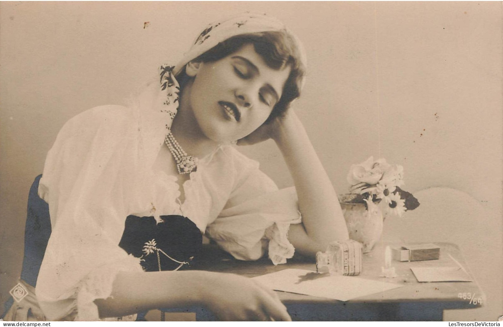 FANTAISIE - Femme - Femme écrivant Une Lettre - Encrier Renversé -  Bougie - Carte Postale - Mujeres