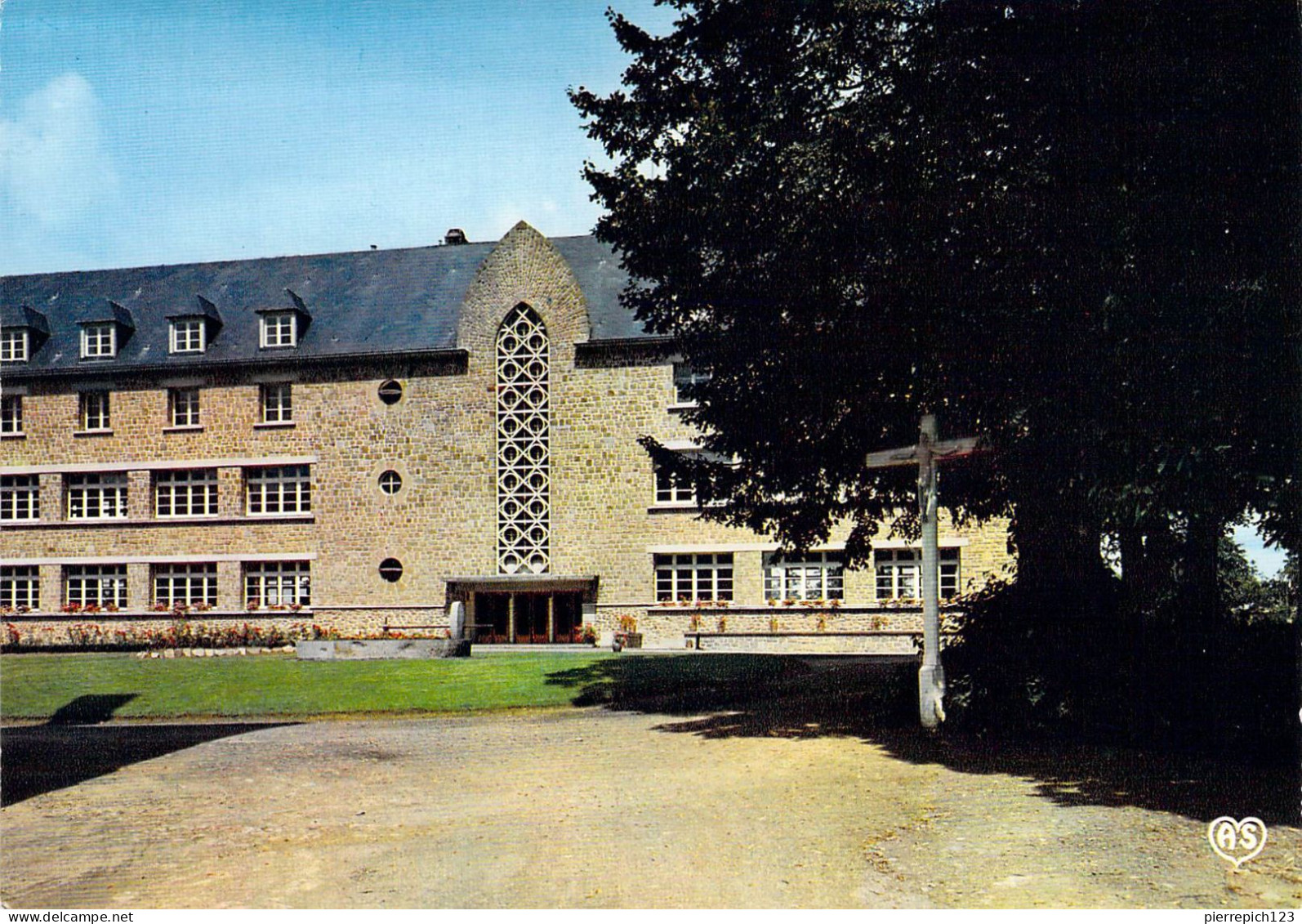 61 - Briouze - Institution Notre Dame - Briouze