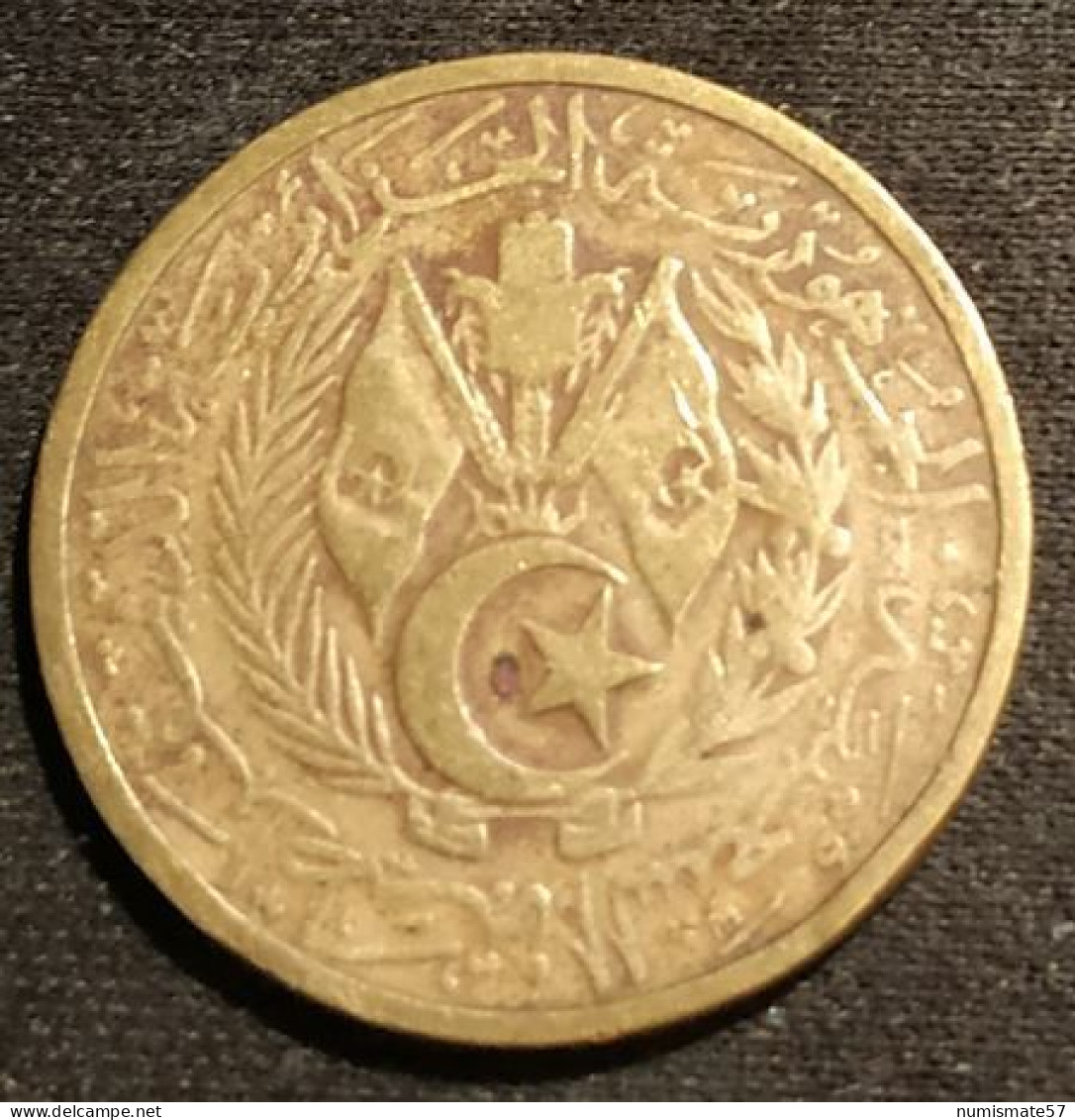 ALGERIE - ALGERIA - 20 CENTIMES 1964 ( 1383 ) - KM 98 - Drapeaux - Argelia