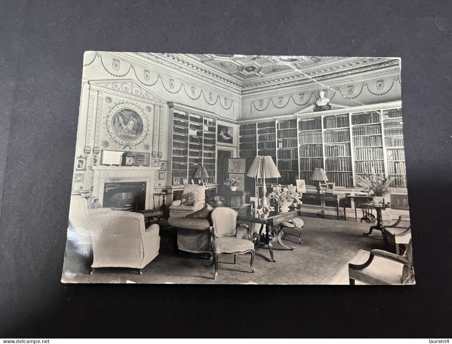 2-12-2023 (1 W 5) UK (posted To Australia 1966 ? As Seen On Scan) B/w - Goodwood House Library - Bibliotheken