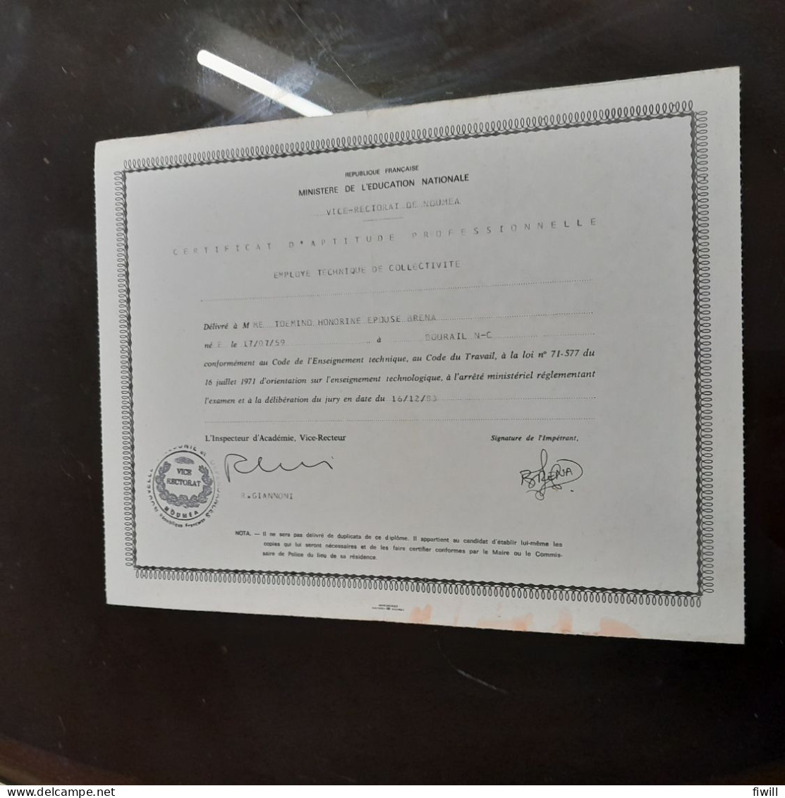 DIPLOME  CERTIFICAT D APTITUDE PROFESSIONNELLE NOUVELLE CALEDONIE  1983 - Diplômes & Bulletins Scolaires