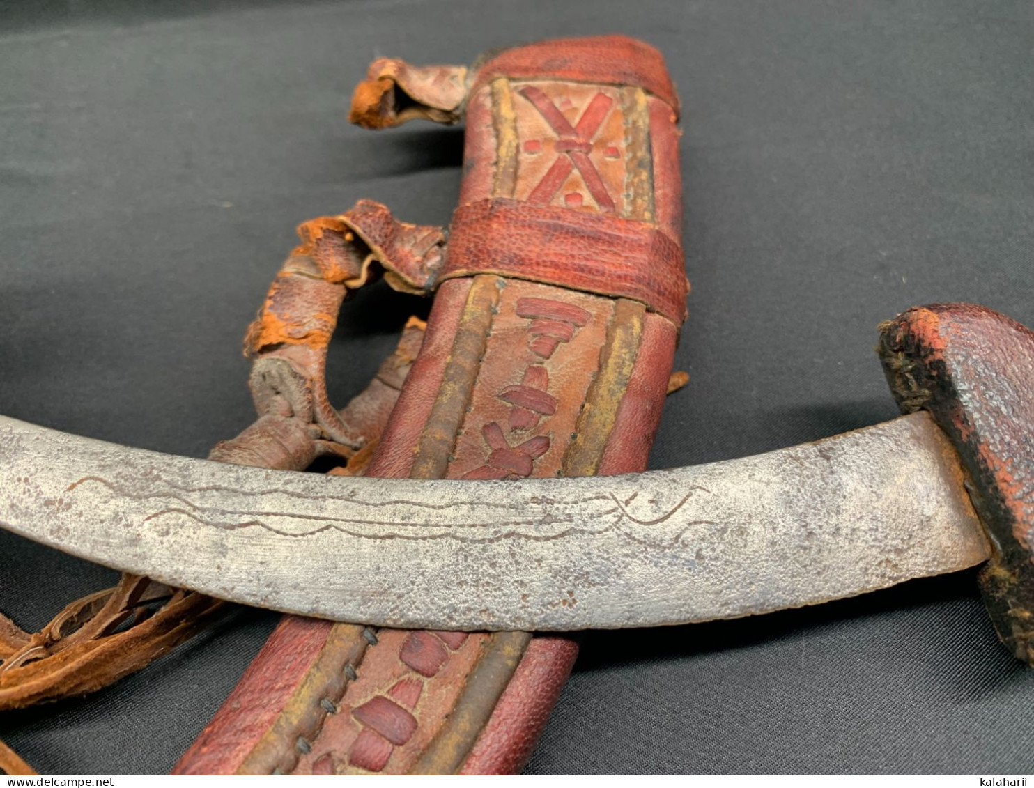 BEAU COUTEAU ARTISANAL DU BURKINA FASO / MALI, CIRCA 1960, TOUT EN CUIR, ART AFRICAIN - Armes Blanches