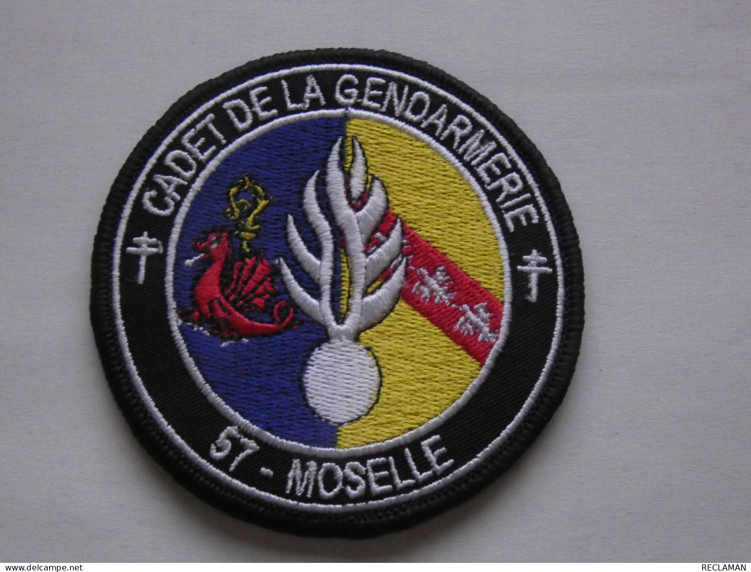 ECUSSON De Collection CADET DE LA GENDARMERIE 57 MOSELLE - Polizei
