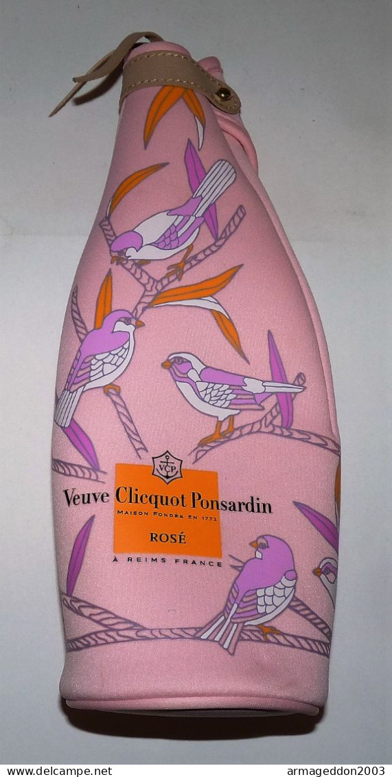 SAC ETUI HOUSSE ISOTHERME ROSE LES OISEAUX CHAMPAGNE VEUVE CLICQUOT PARFAIT ETAT - Alcolici