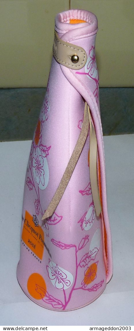 SAC ETUI HOUSSE ISOTHERME ROSE LES FLEURS CHAMPAGNE VEUVE CLICQUOT PARFAIT ETAT