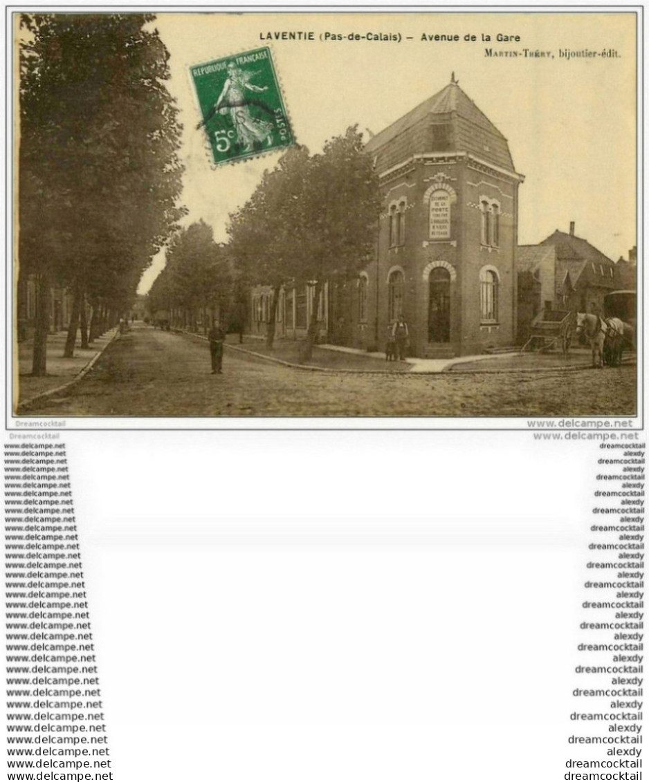 62 LAVENTIE. Avenue De La Gare Estaminet De La Gare Par Bailleul 1912. Carte émaillographie - Laventie