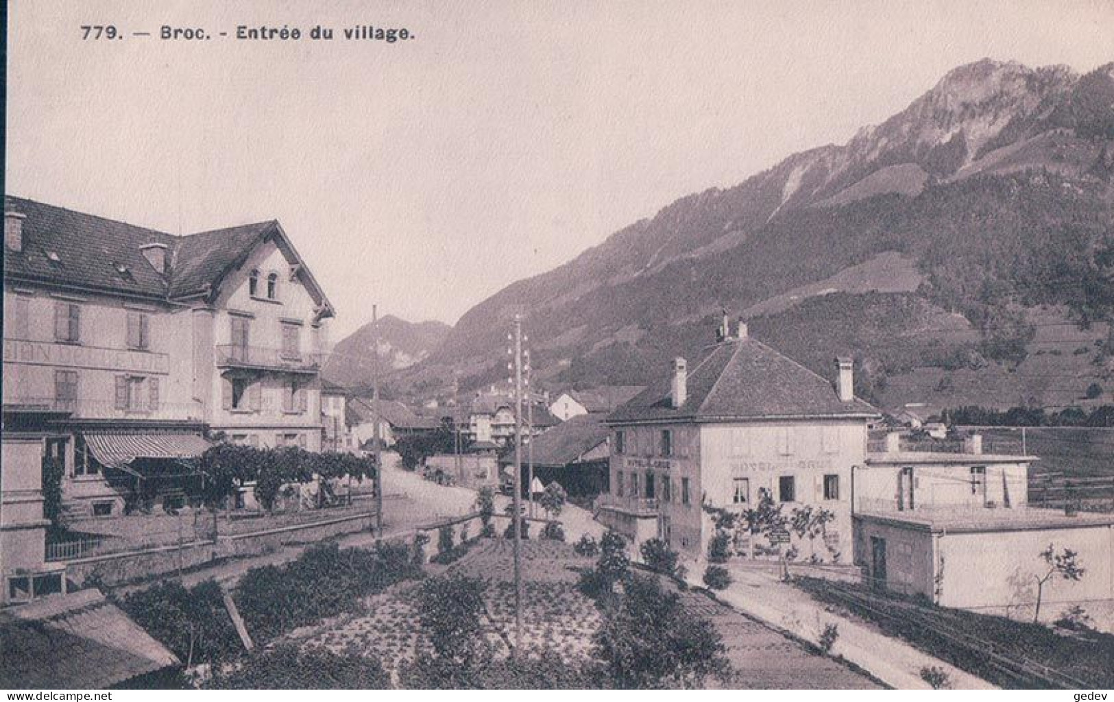 Broc FR, Entrée Du Village, Hôtel De La Grue Et Pension Bellevue (morel 779) - Broc