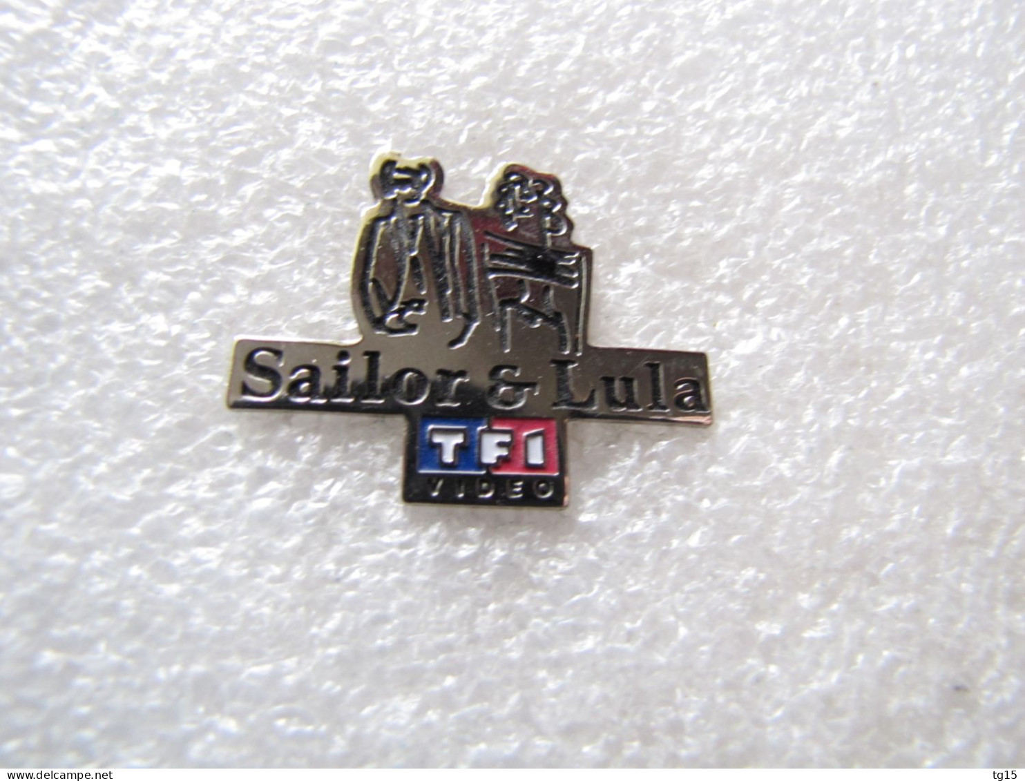 PIN'S    SAILOR ET LULA  CINEMA   TF1  VIDEO - Cinéma