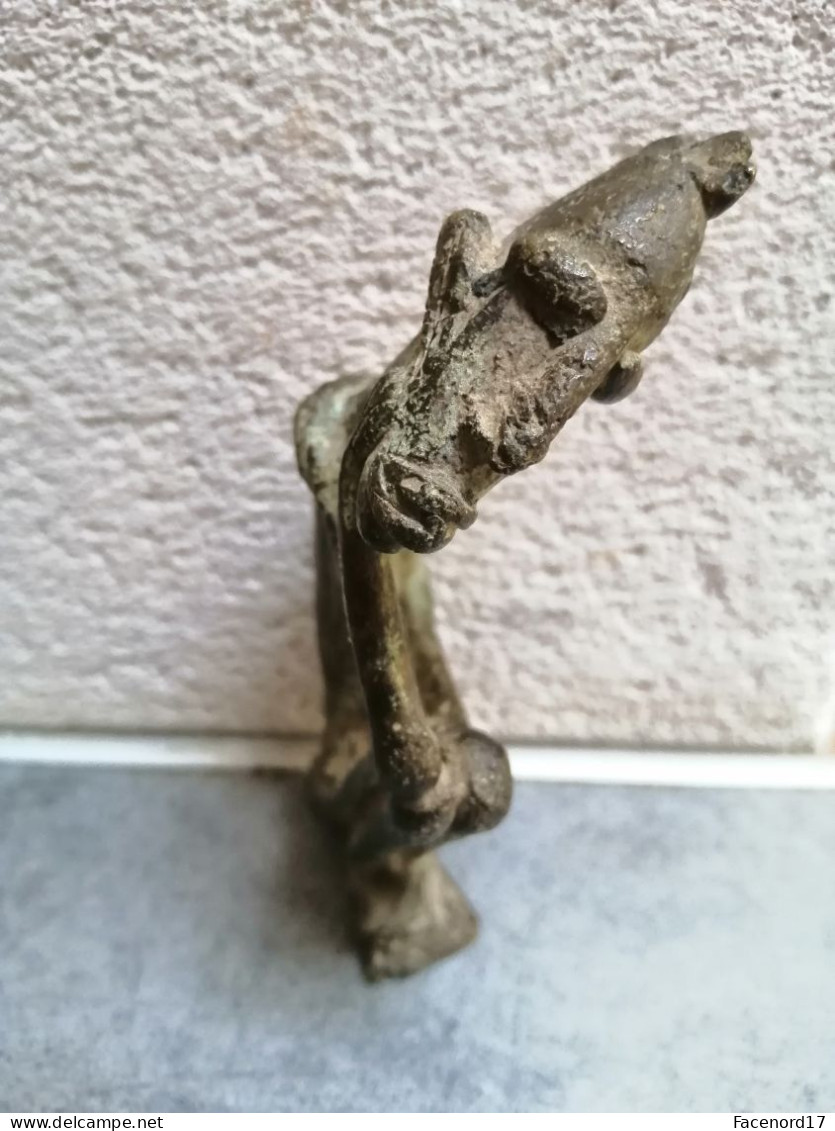 Figurine Dogon à Tête Penchée En Bronze Mali - Afrikanische Kunst