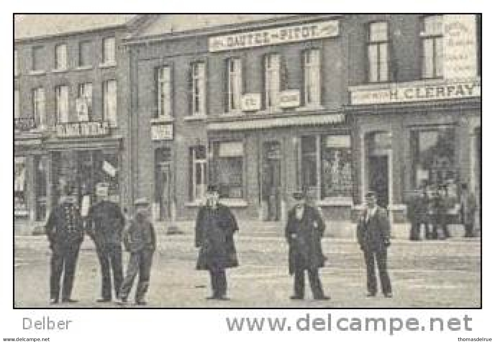 _L686 :Erquelinnes  - Place De La Gare -  Hotel Du MIDI -  AU DRAPEAU FRANCIS... - Erquelinnes