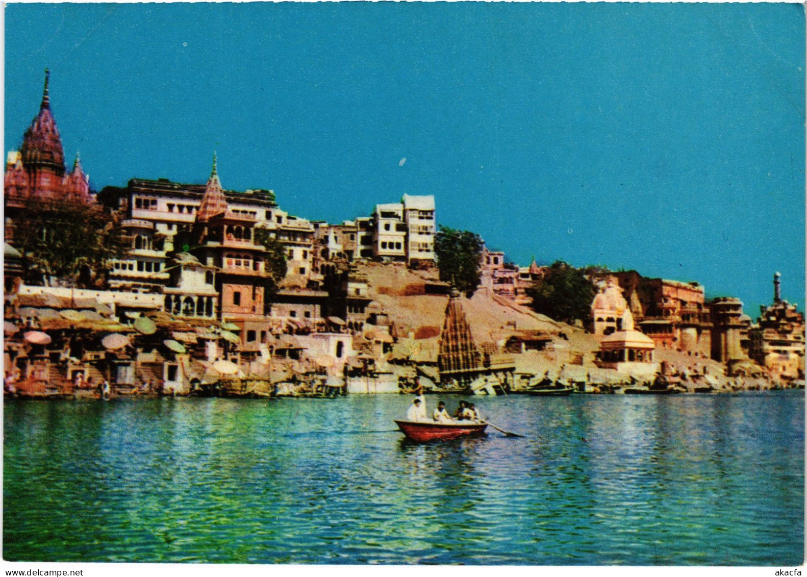 CPM Varanasi Side View Of River Front INDIA (1182358) - Inde