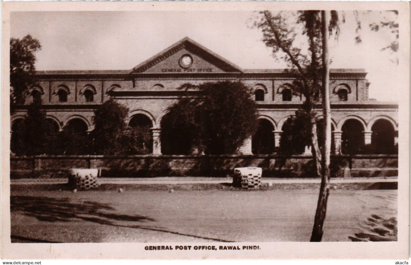 PC PAKISTAN RAWALPINDI GENERAL POST OFFICE REAL PHOTO POSTCARD (a50243) - Pakistan