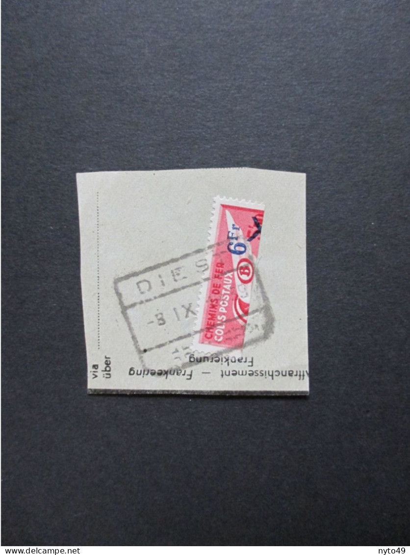 TR204 - Gehalveerde Zegel Op Fragment - Stempel Diest - Documenten & Fragmenten