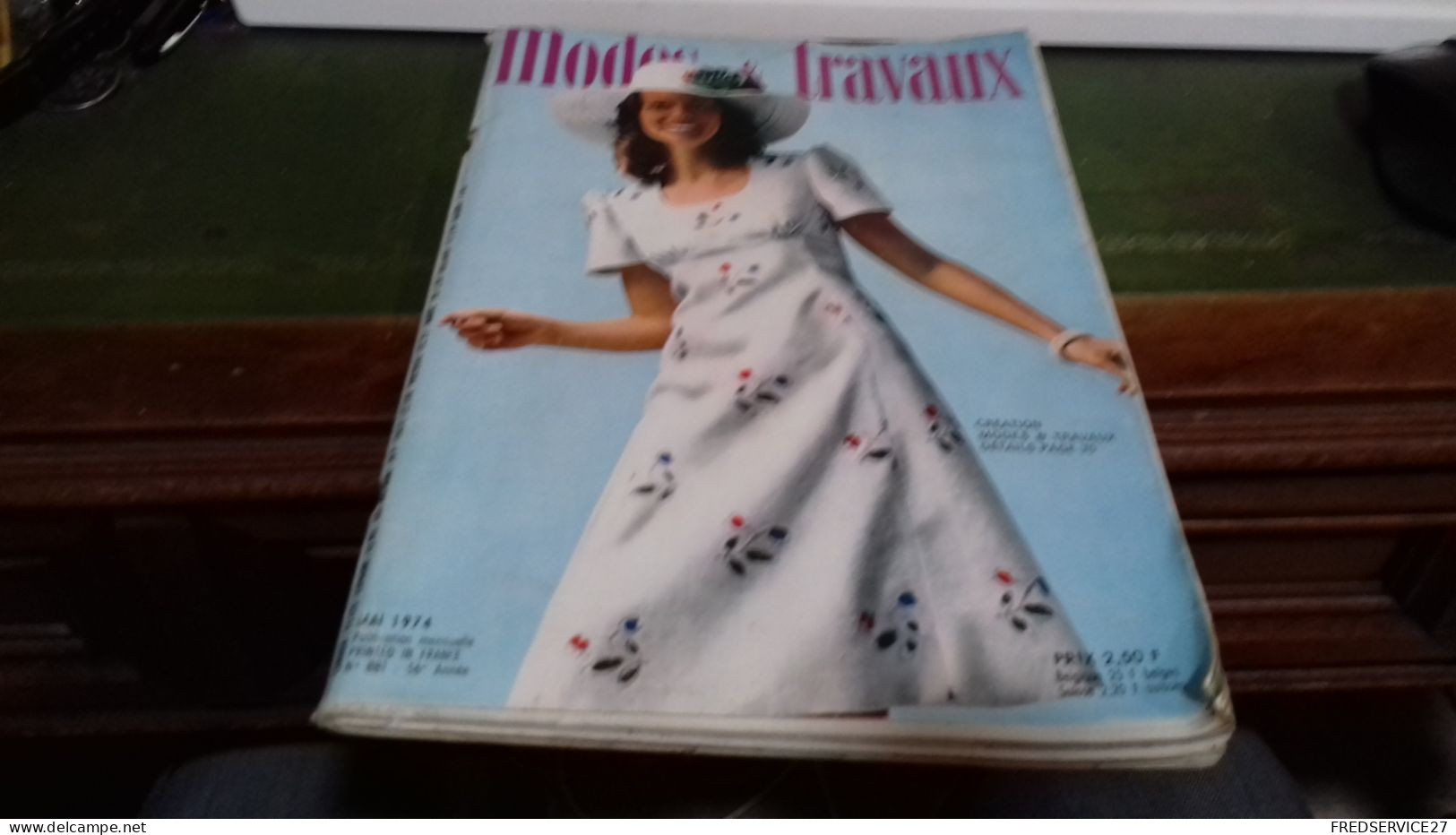 143 / MODES ET TRAVAUX N° 881 1974 - Fashion