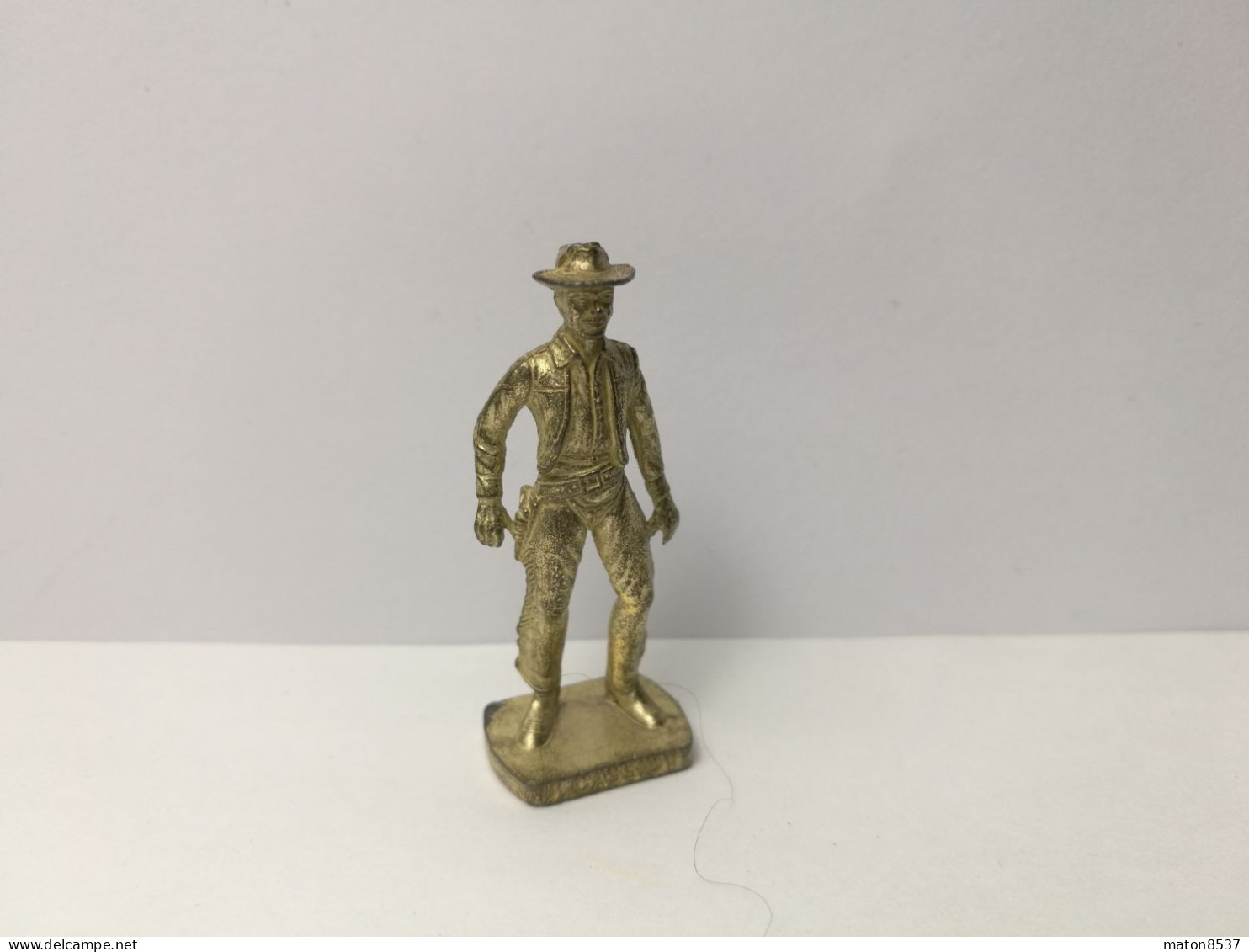 Kinder : K94 N113  Berühmte Westmänner II 1985-93 - Butch Cassidy - Gold - Scame - 40mm - 2 - Figurine In Metallo