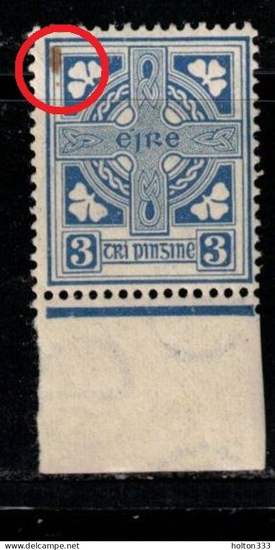 IRELAND Scott # 111 MNH - Celtic Cross - Small Stain - Ongebruikt