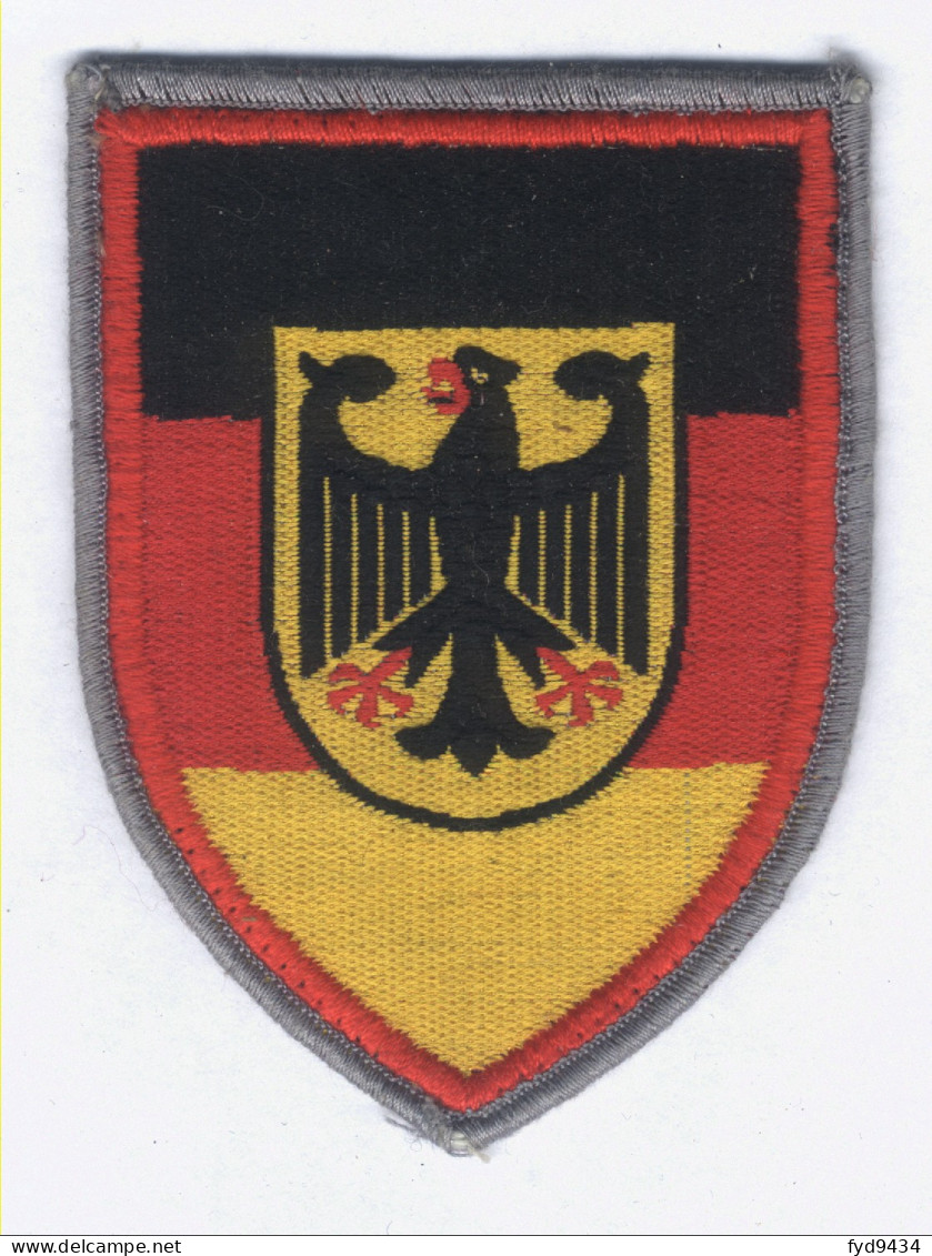 Insigne De Bras Des Forces Armées Allemandes - Allemagne - Ecussons Tissu