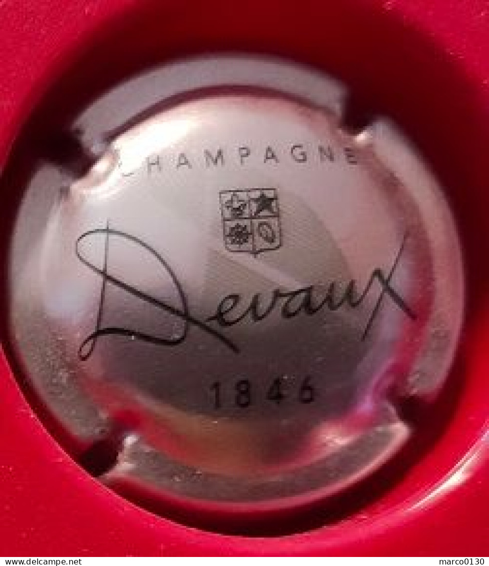 CAPSULE DE CHAMPAGNE DEVAUX N° 18 - Devaux