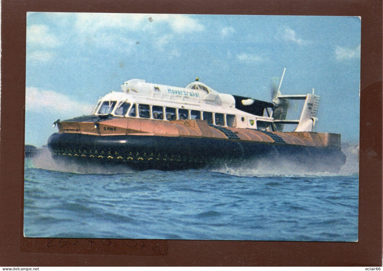 Bateaux - Hovercraft SRN 6 - The Hovercraft 6 Carries 38 Passengers - CPM Année 1980 EDIT J-Artur-DIXON Couleur - Hovercrafts