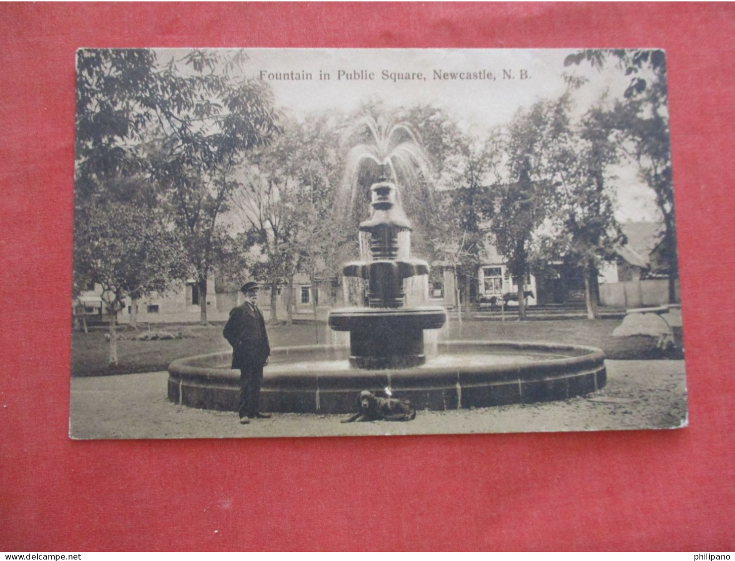 CFountain In Public Square.   New Brunswick > Canada > New Brunswick >   Ref 6262 - Autres & Non Classés