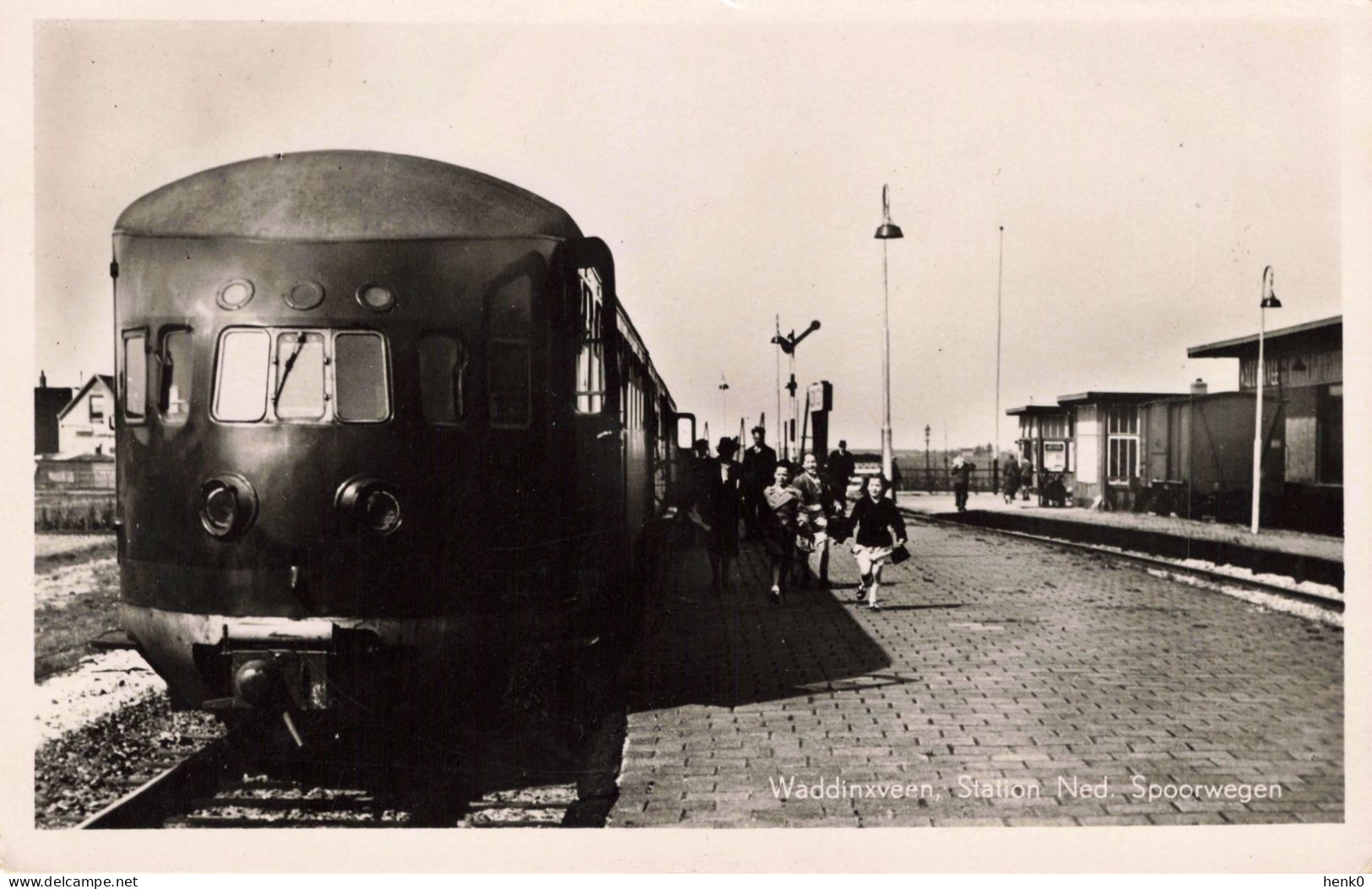 Waddinxveen Station Met Trein M6610 - Waddinxveen