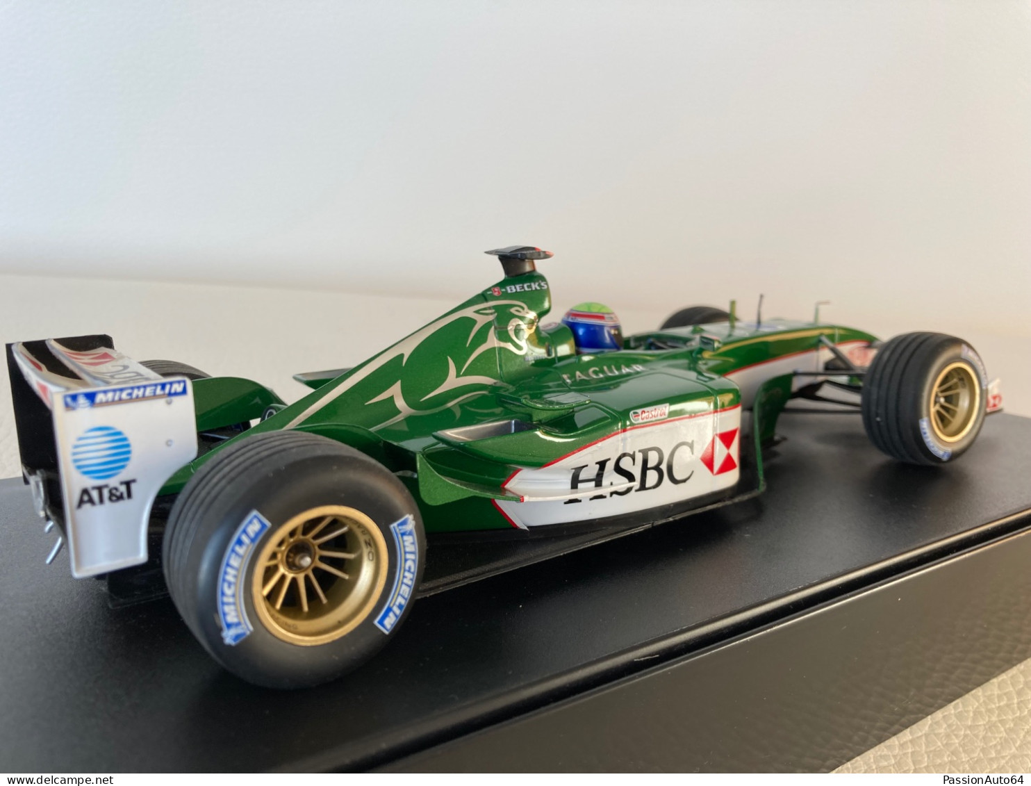 1/18 Minichamps Jaguar Racing R4 M. Webber F1 2003 No Hot Wheels Elite Exoto BBR GP Replicas - Minichamps