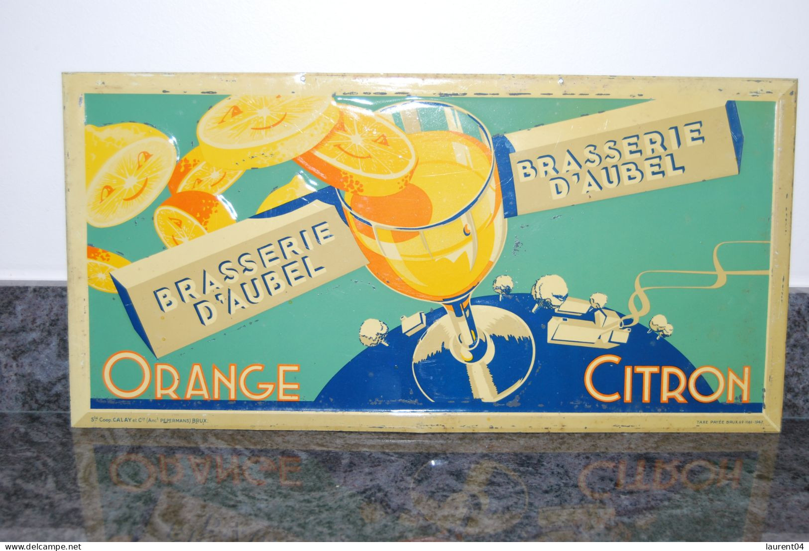 LIEGE. BRASSERIE D'AUBEL. ORANGE CITRON. ANCIENNE TOLE EN RELIEF . 1947 - Aubel