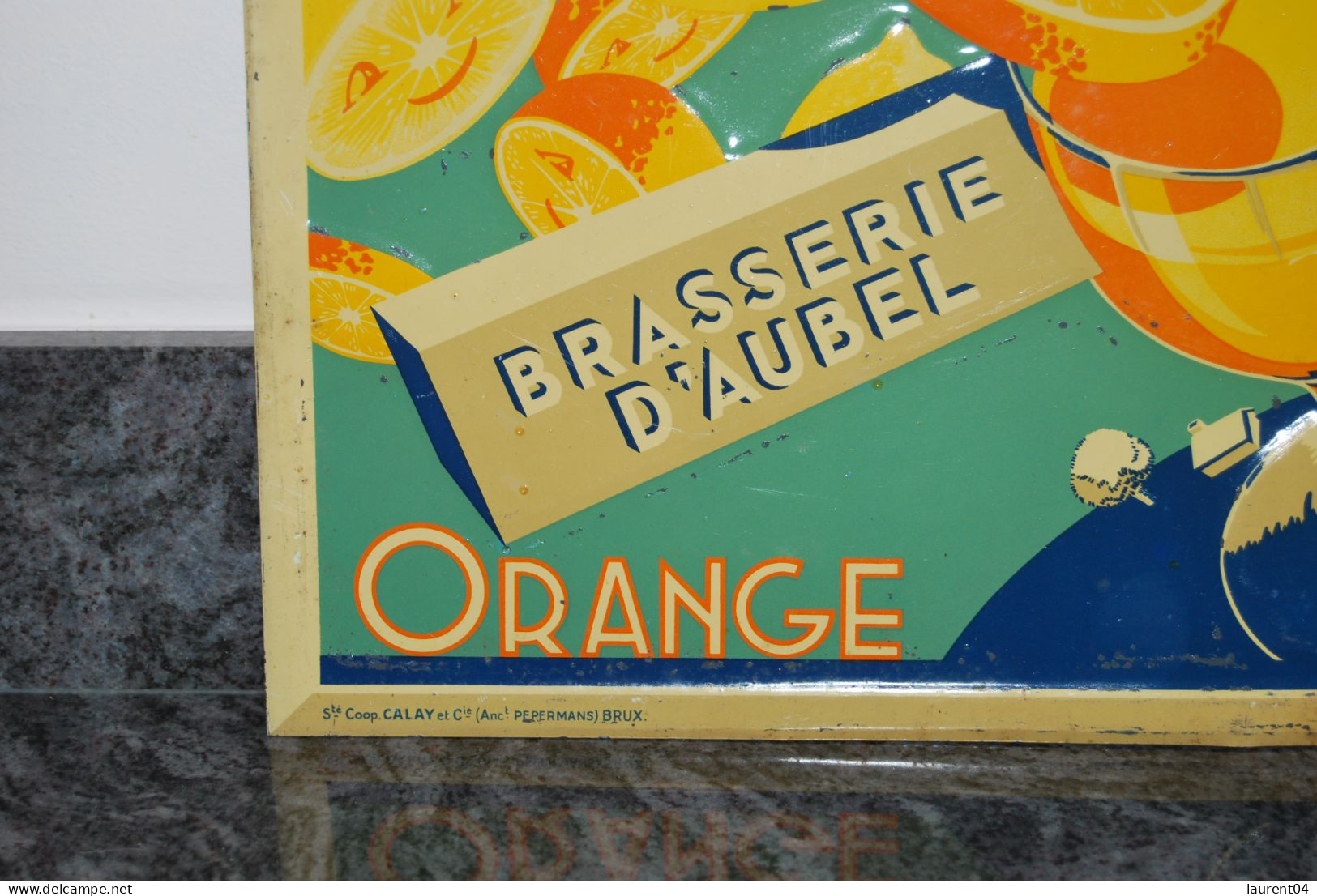 LIEGE. BRASSERIE D'AUBEL. ORANGE CITRON. ANCIENNE TOLE EN RELIEF . 1947 - Aubel