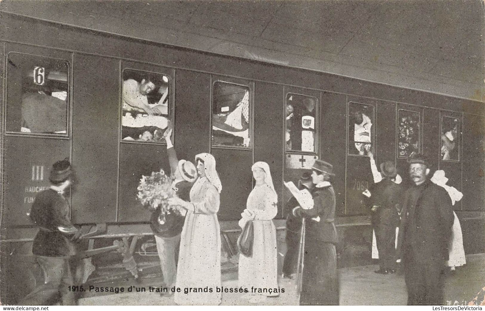 MILITARIA - Passage D'un Train De Grands Blessés Français - Carte Postale Ancienne - Andere Kriege