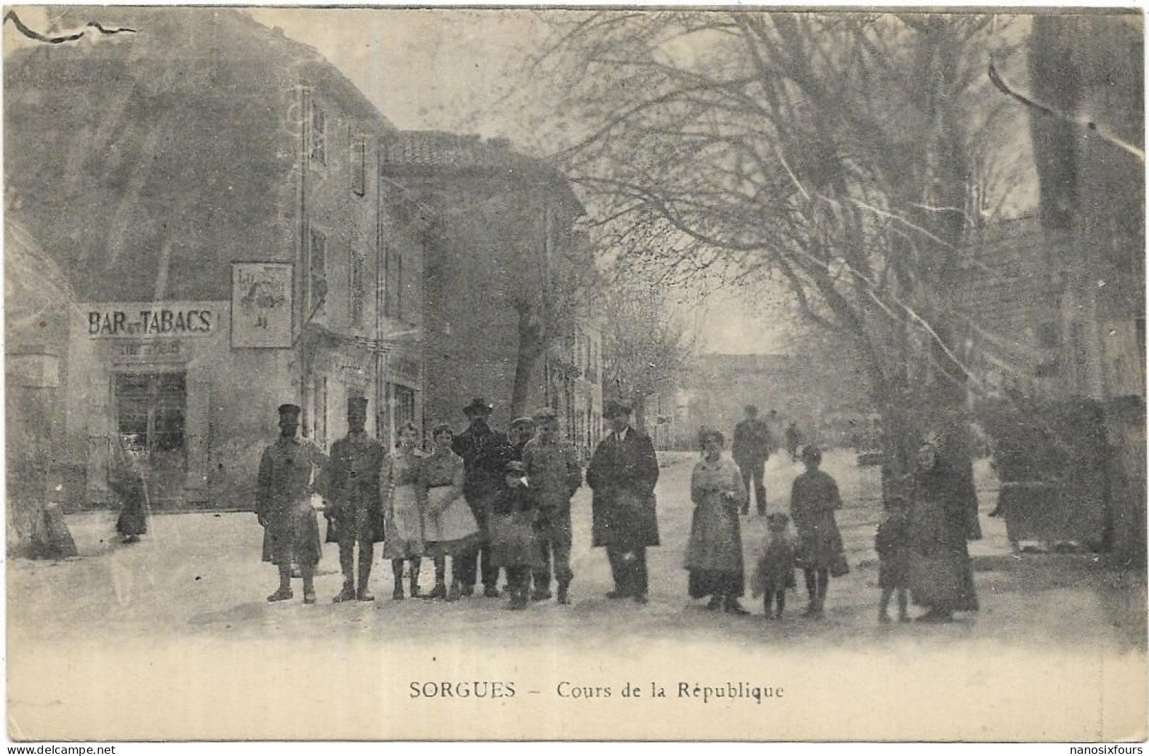 D 84 SORGUES.  COURS DE LA REPUBLIQUE - Sorgues