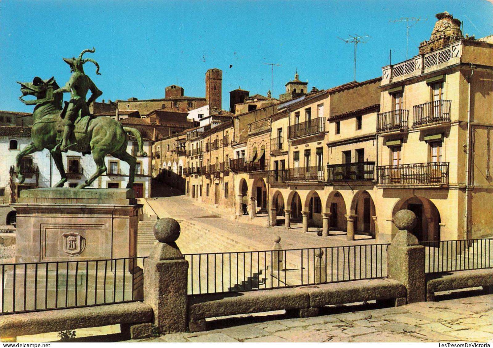 ESPAGNE - Trujillo - Place Mayor Et Statue De Francisco - Carte Postale Récente - Cáceres