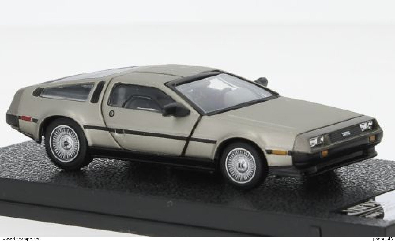 DeLorean DMC 12 Coupé - Stainless Steel - Aluminium - Bewegliche Türen  - Vitesse - Vitesse