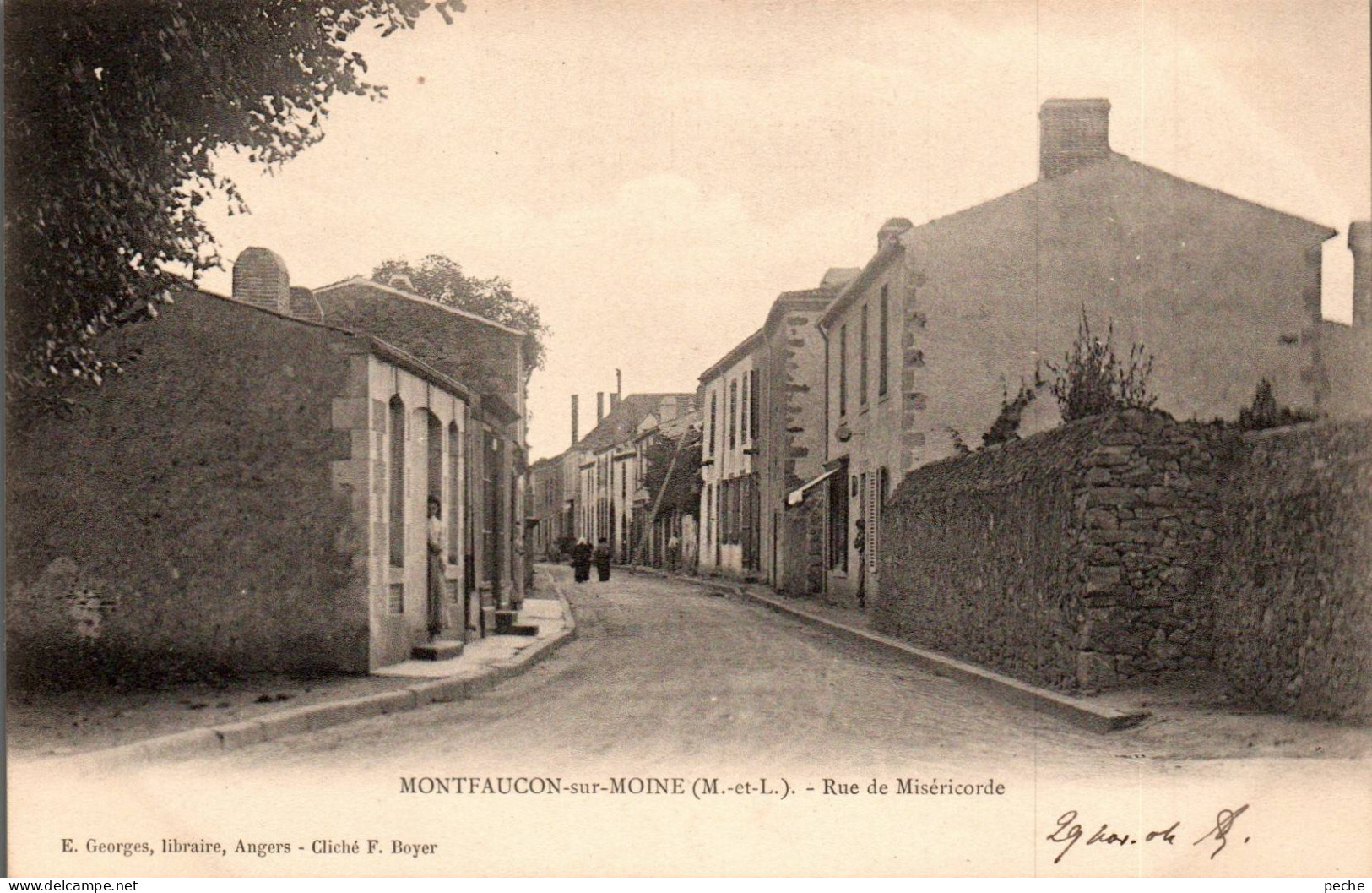 N°119531 -cpa Montfaucon Sur Moine -rue De Miséricorde- - Montfaucon