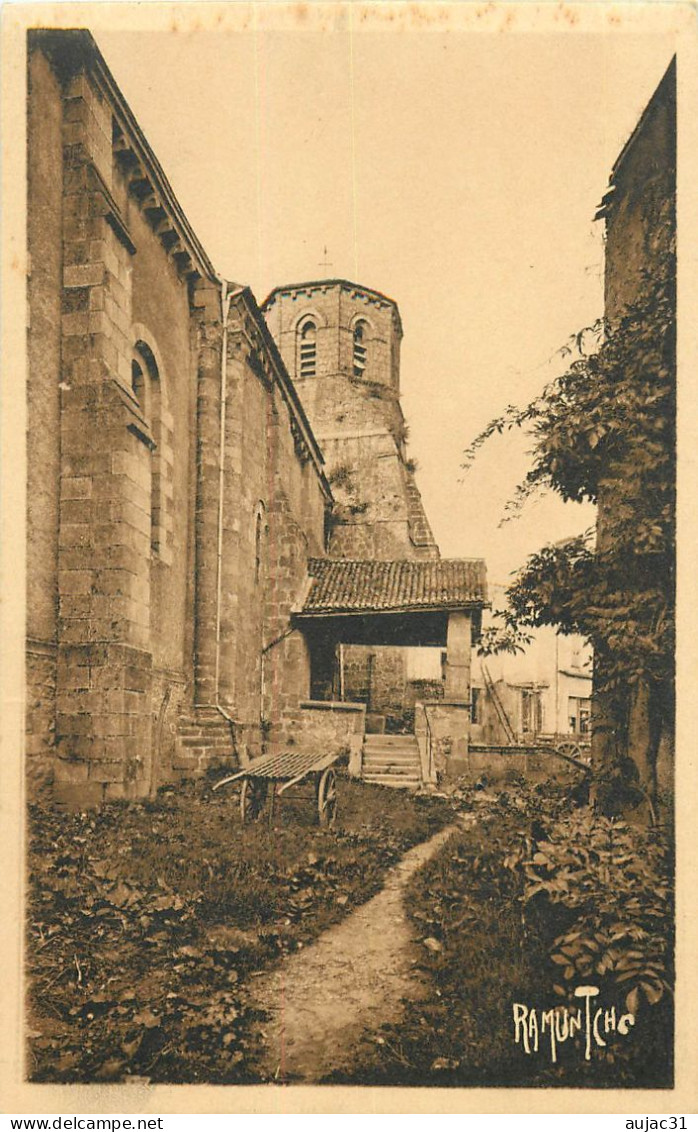 Dép 79 - Secondigny - Eglise Romane - état - Secondigny