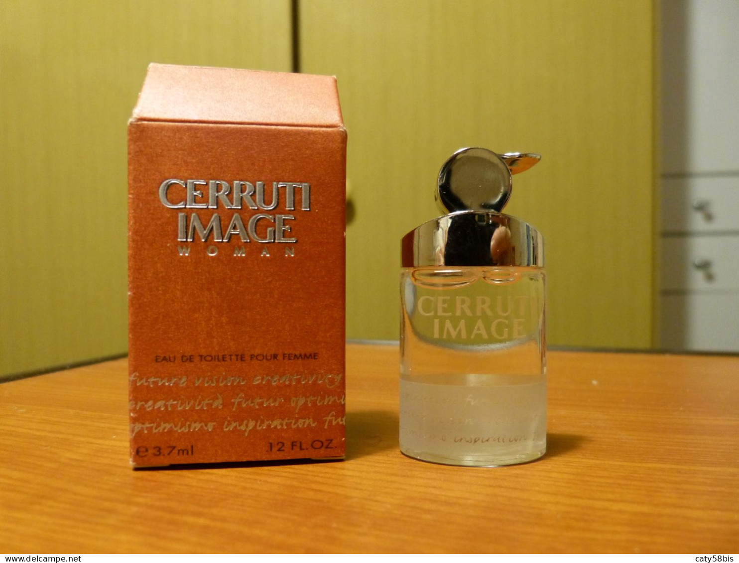 Miniature Parfum Avec Boite Cerruti - Miniatures Femmes (avec Boite)
