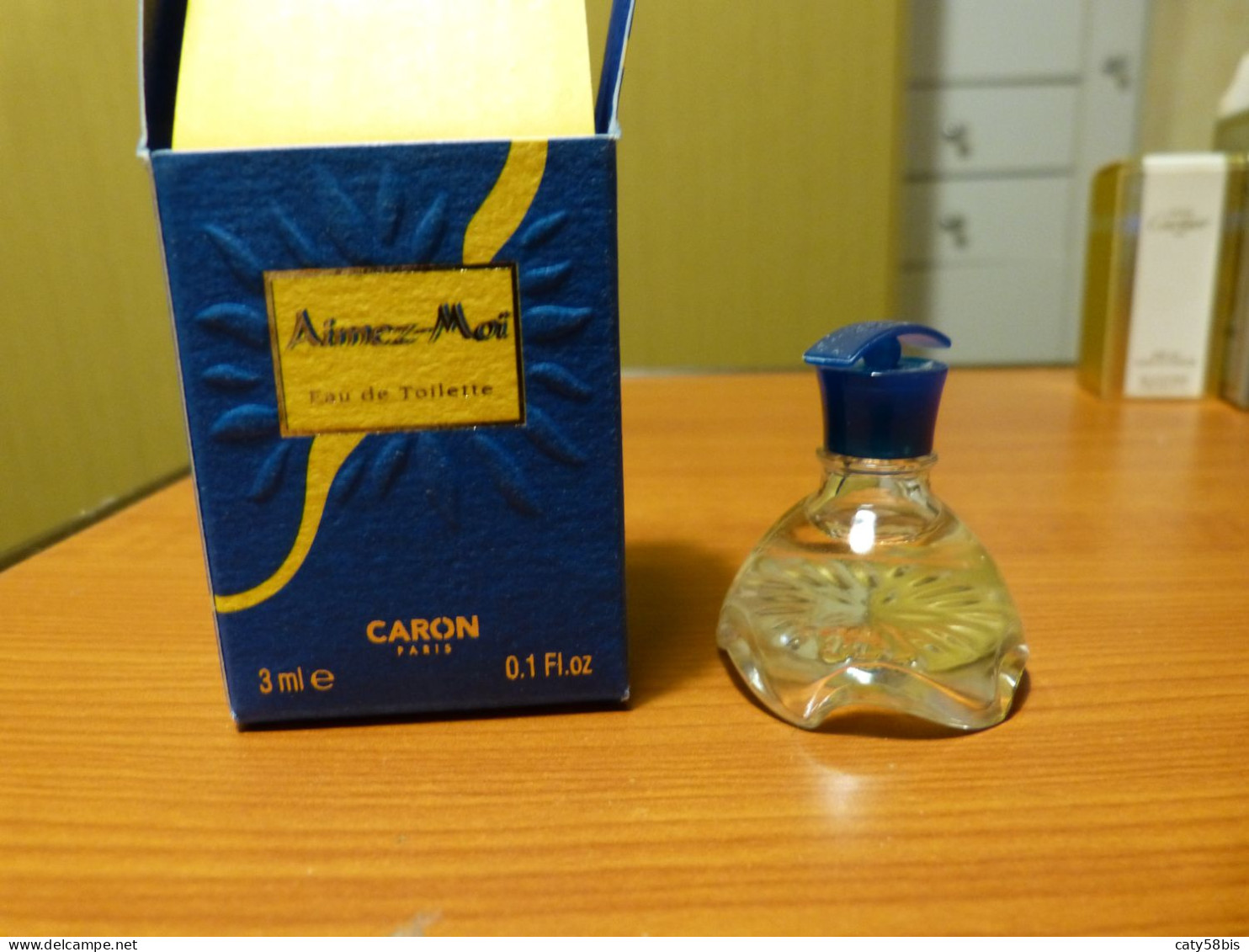 Miniature Parfum Avec Boite Caron - Miniatures Femmes (avec Boite)