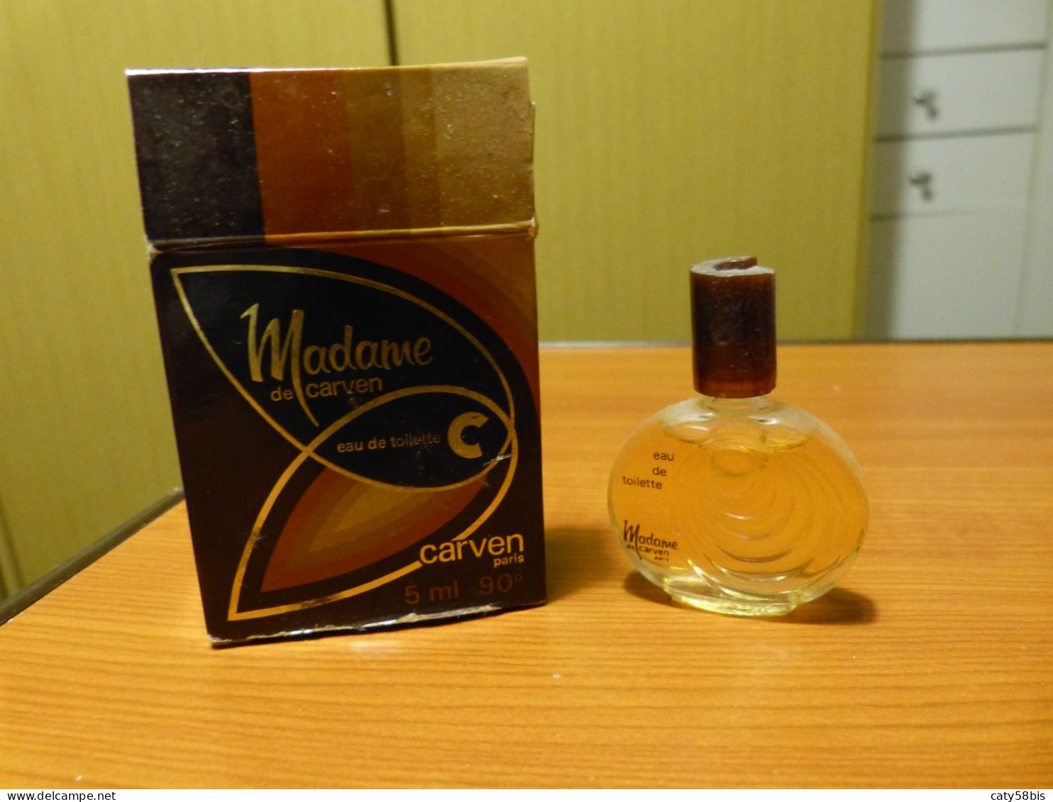 Miniature Parfum Avec Boite Carven - Miniatures Femmes (avec Boite)