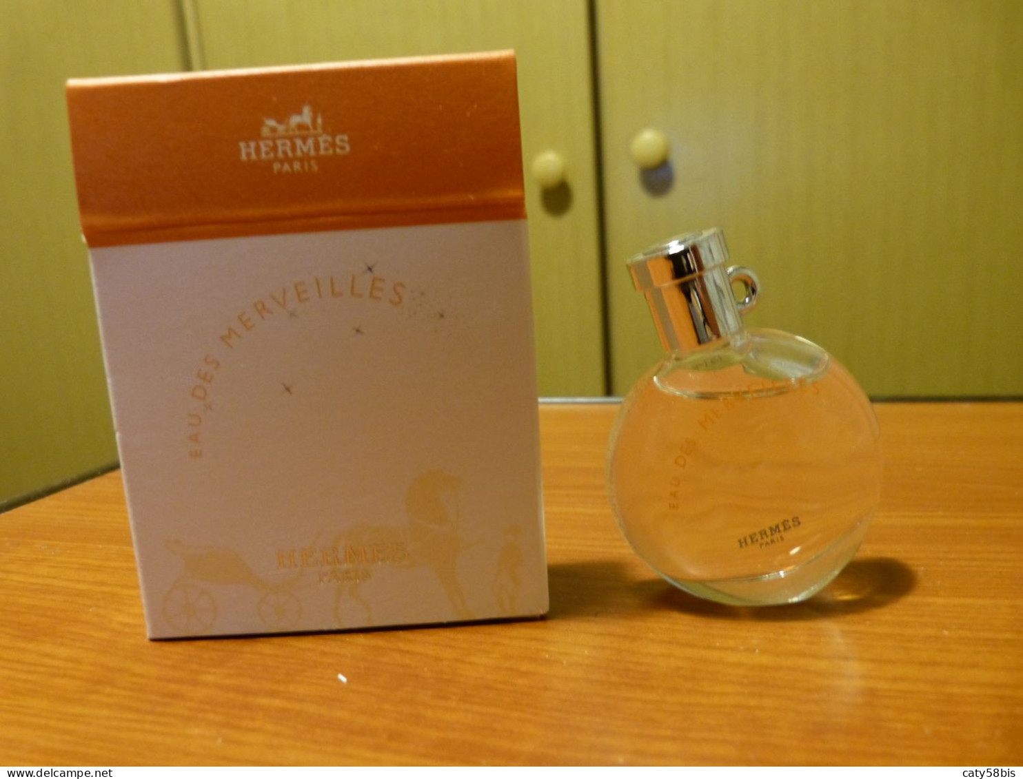 Miniature Parfum Avec Boite Hermes - Zonder Classificatie