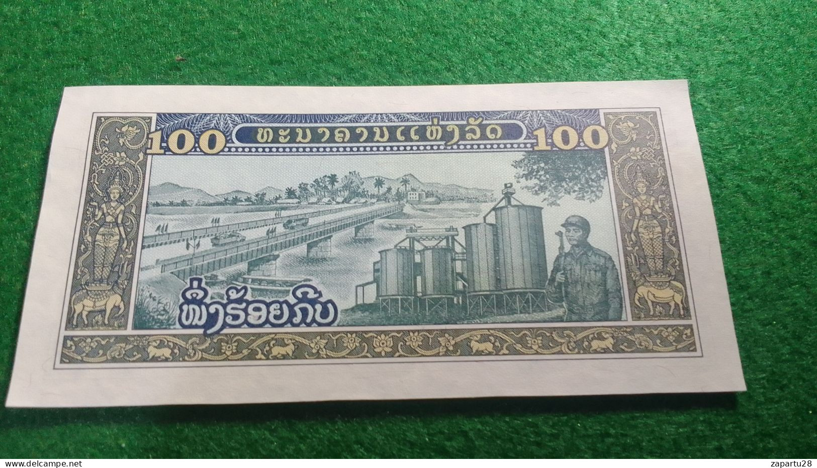 LAOS-     100 KİP    UNC - Laos